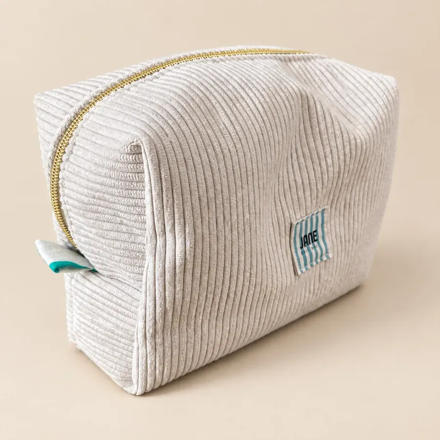 Trousse neige vue de trois quarts