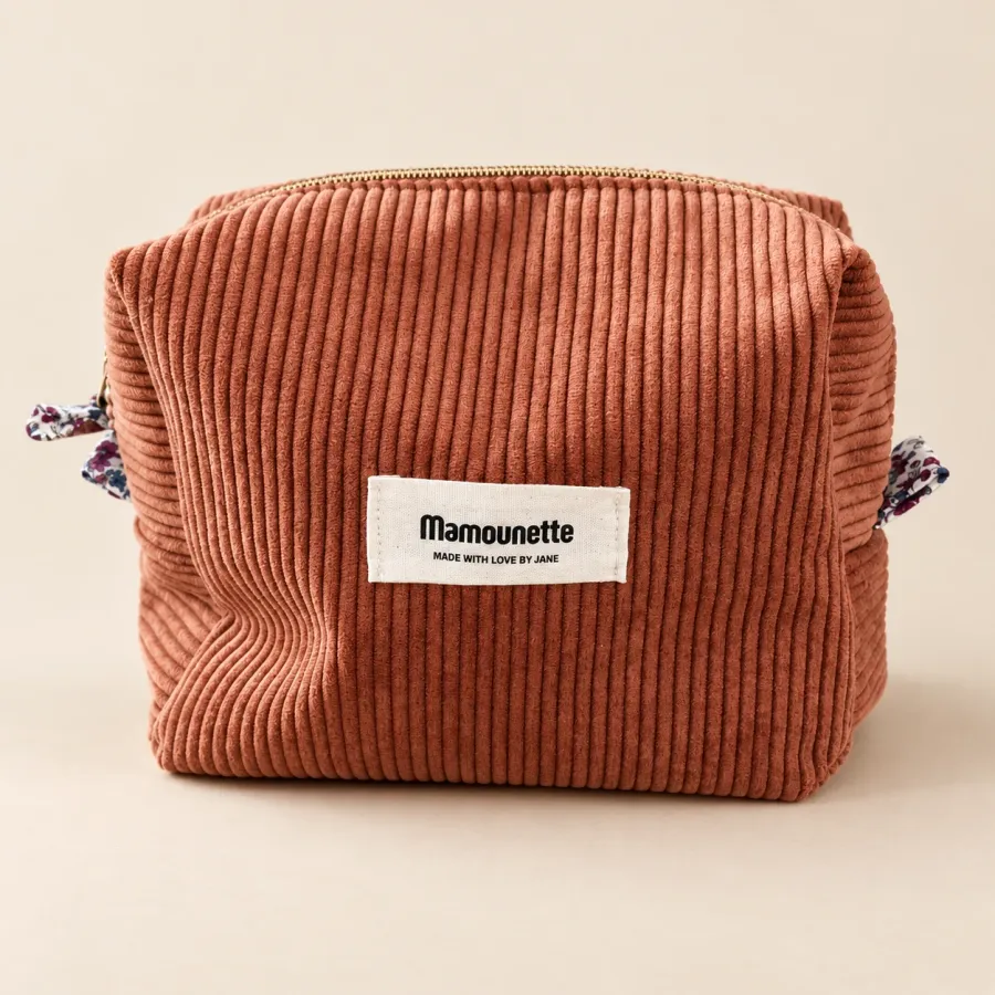 Trousse en velours terracotta, étiquette Mamounette, tirettes en tissu fleuri